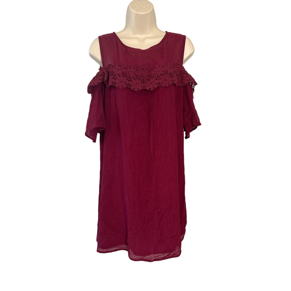Joy Joy Maroon Cold Shoulder Eyelet Lace‎ Ruffle Mini Dress Small NWT